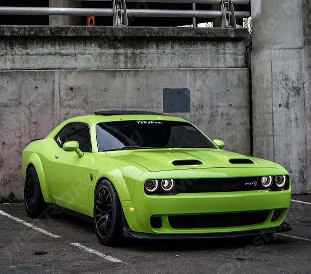 Gloss-Toxic-Green_HX20V24B